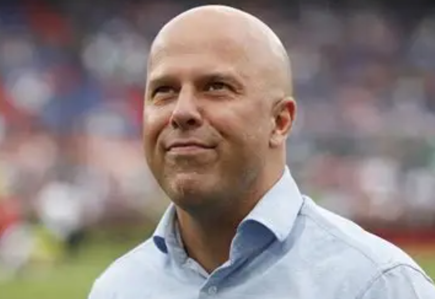 利物浦赛季困境与前景：竞争、信任与变革的交织