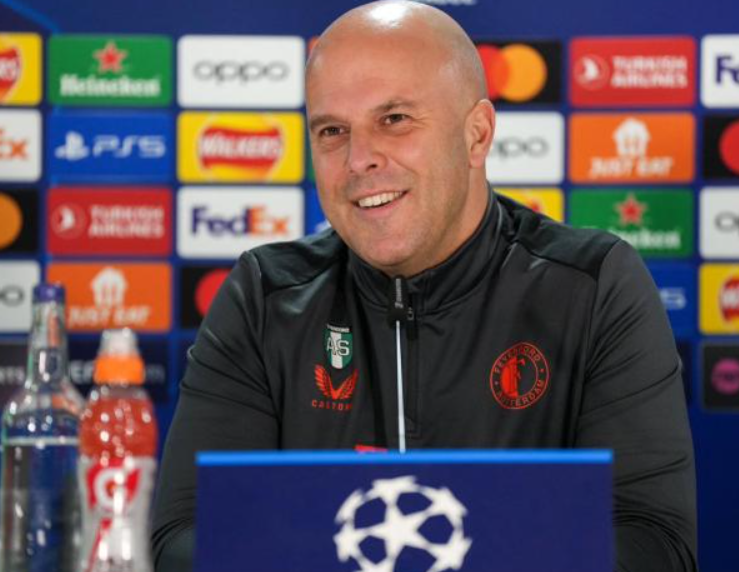 利物浦赛季困境与前景：竞争、信任与变革的交织